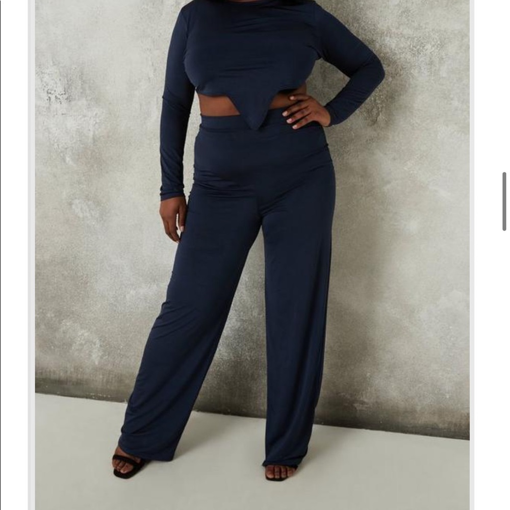 MISSGUIDED plus size navy slinky wide leg pants